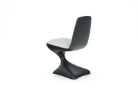 Alyna chair with matte black lacquering and beige fabric cushion